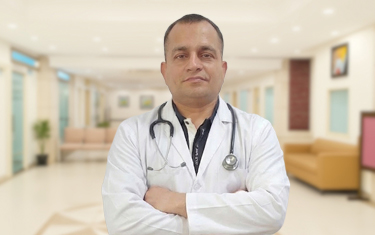 Dr. Neeraj Makar
